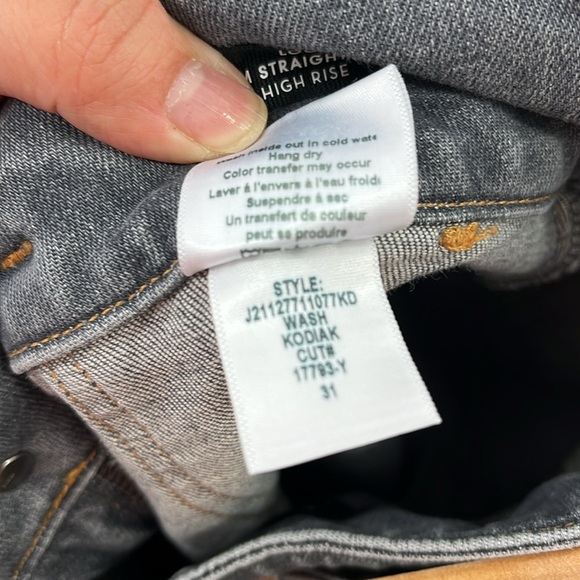 Veronica Beard Logan Belted High Rise Straight-Leg Jeans in‎ Kodiak size 31 - Picture 8 of 11